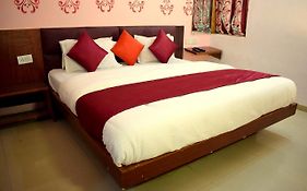 Radhe-The Hotel